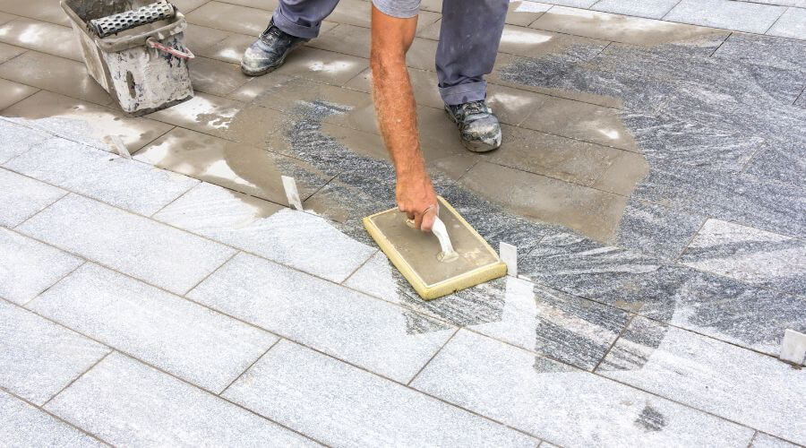 Professional gutter cleaning in Walnut Shade, MO